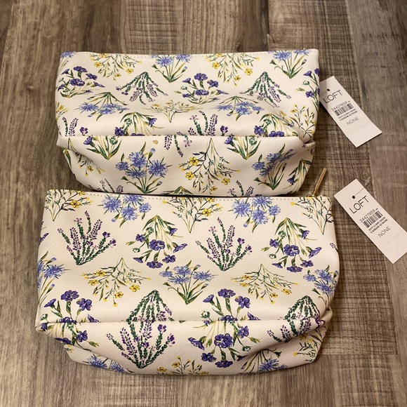 Loft Floral Cases NWT - Picture 3 of 3